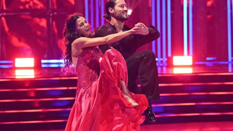 Jenna Dewan and Val Chmerkovskiy dance a tango on the Dancing With the Stars season 35 premiere