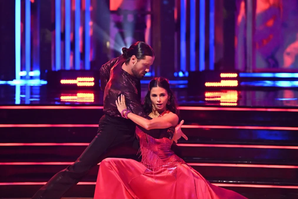 Jenna Dewan and Val Chmerkovskiy dance a tango on Dancing With the Stars season 35